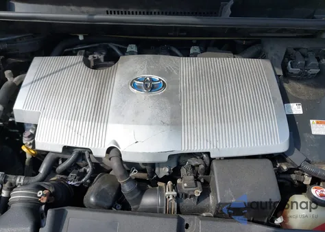 2017 Toyota Prius Four z USA, uszkodzony, nr VIN JTDKARFU7H3049940